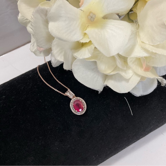 NIASSA RUBY  white and champagne zircon halo pendant - Picture 4 of 7